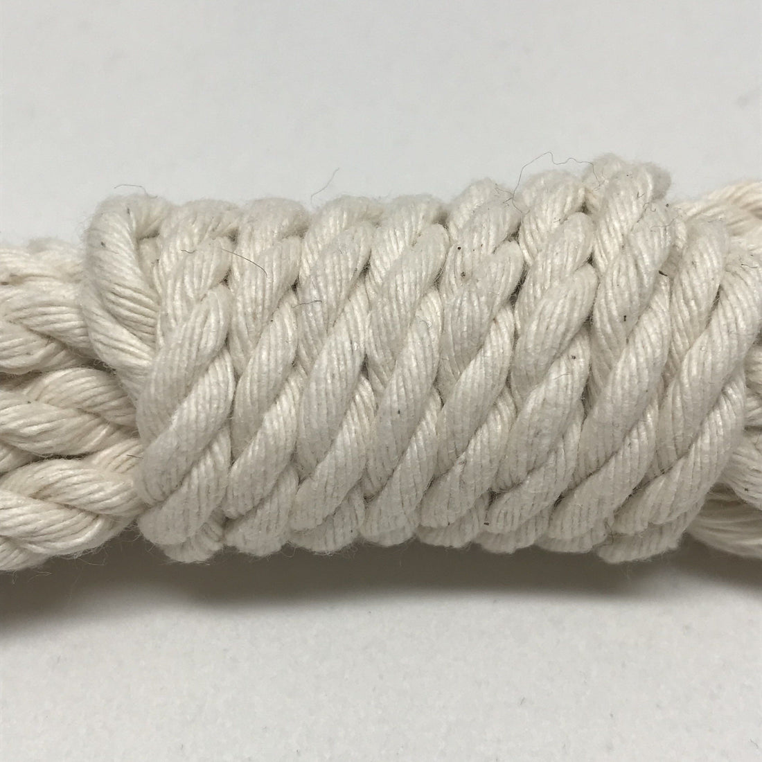 Corde coton macrame naturel gros plan