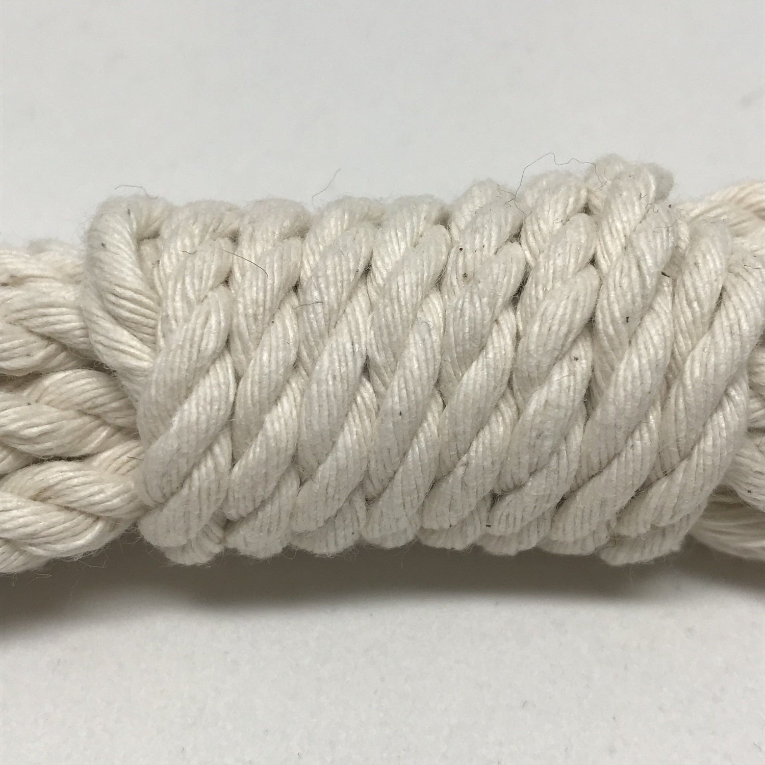 Corde coton macrame naturel gros plan